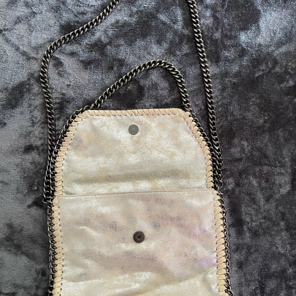 Sold - Picture 3 of 6